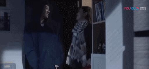 国产恐怖片鬼手穿墙视频,国产恐怖片鬼手穿墙揭秘穿墙之谜 第2张 国产恐怖片鬼手穿墙视频,国产恐怖片鬼手穿墙揭秘穿墙之谜 第2张